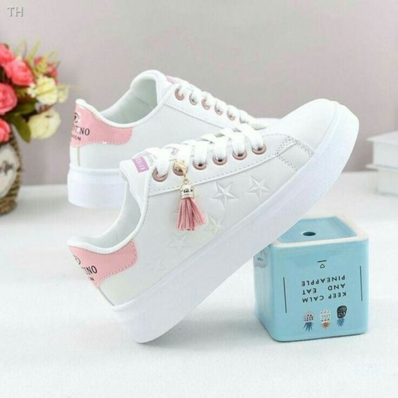 Girls shoes