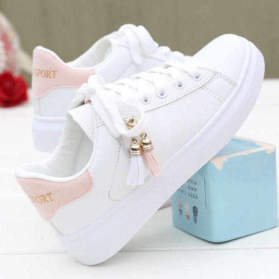 Girls shoes
